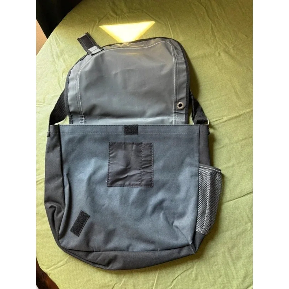 American Crew Atchison Black Messenger Bag Laptop Travel Shoulder Bag
